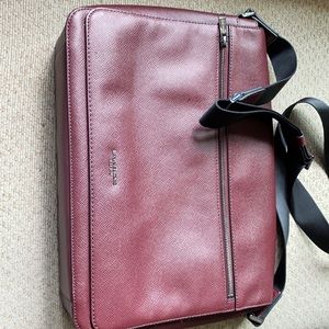 Michael Kors Messenger Bag